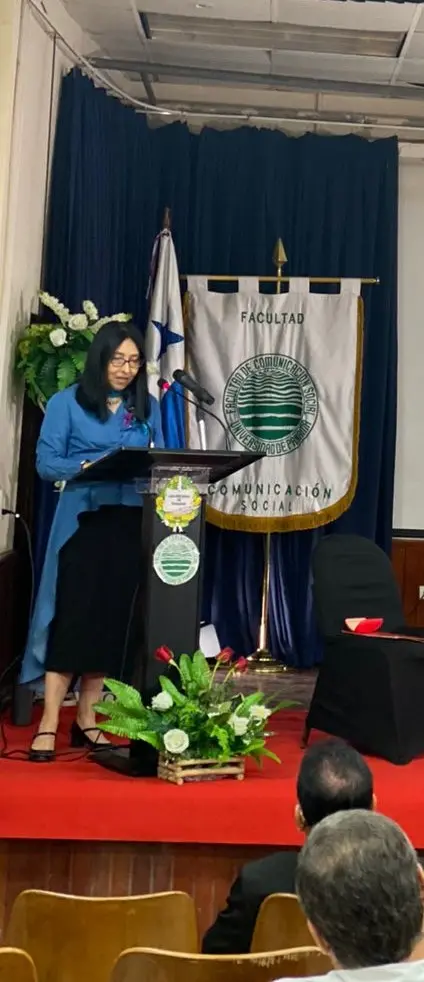 Clínica de Edición Artesanal y Encuadernación